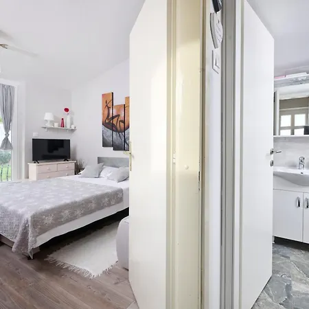 Summer Nook -